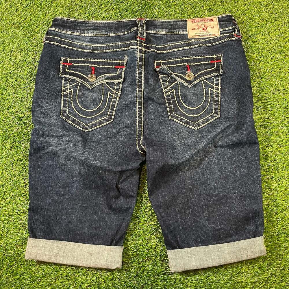 True Religion World Tour Knee Length Rolled Cuff Denim Shorts Size 33